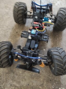 Monster truck - 2