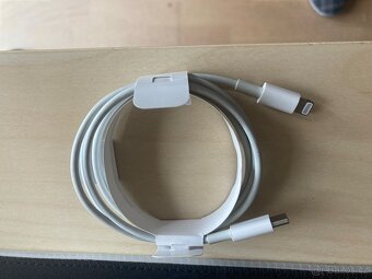 iPhone 11 64 GB - 2