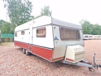 Velký karavan/chata na kolech - 2