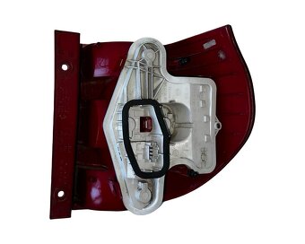 Levé zadní vnější světlo 5L0945111 Škoda Yeti 5L r.v. 2011 - 2