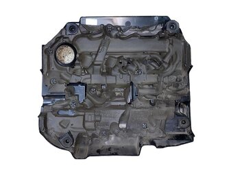 Horní kryt motoru 04L103954T VW Passat B6 r.v. 2010 - 2
