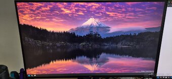 24" Samsung monitor U2518D- 2k - 2