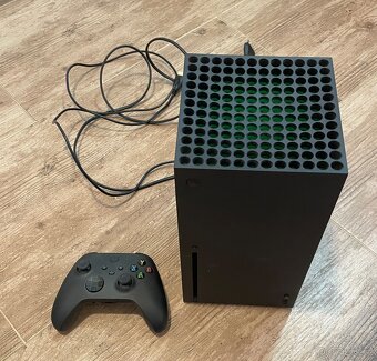 Herní konzole Microsoft Xbox Series x + joystick - 2