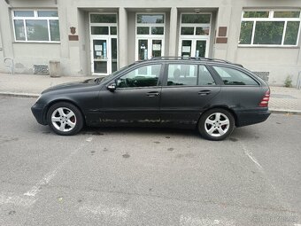 Mercedes Benz C220 Obsah 2.2cdi Rok 2003 Najeto 330xxxkm - 2