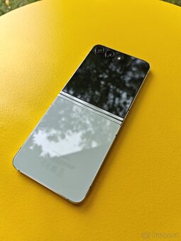 Samsung Galaxy Z Flip5 512GB - 2