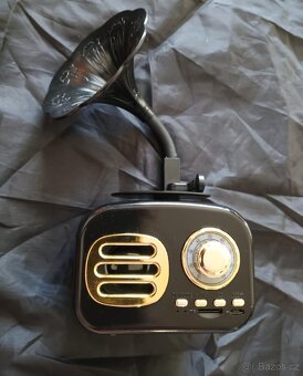 Bluetooth reproduktor ve tvaru gramofonu,FM rádio,TF karta - 2
