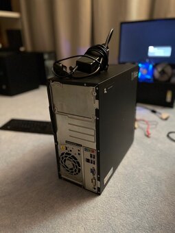 Počítač HP Compaq - 2