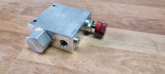 Škrtící ventil třícestný HBS, G3/8", hliníkový - hydraulika - 2