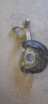 Těhlice / zavěšení kola Audi A6 C6 4F - 2