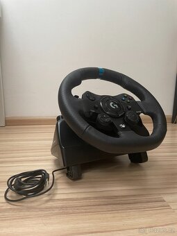 Volant Logitech G923 Racing Wheel and Pedals pro Xbox O - 2