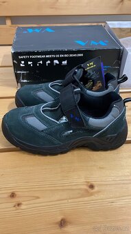 Prodám pracovni obuv vel. 38 - 2