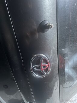 Víko kufru Toyota Corolla e12 - 2