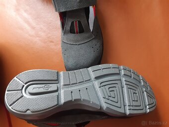 Pracovní obuv nové - 2