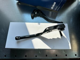 Yamaha MT 09 21-23 spojková a brzdová černá páčka - 2