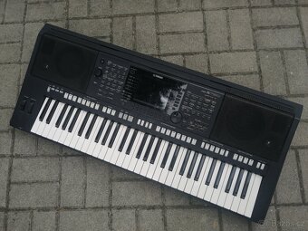 YAMAHA psr S 750 - 2