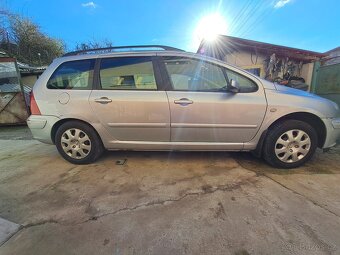 Peugeot 307 1,4 65 kW, 147 000 km - 2