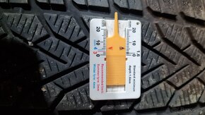 2x zimní 205/55 R16 - 2