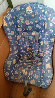 Dětské autosedačky Chicco zachovalé daruji. - 2