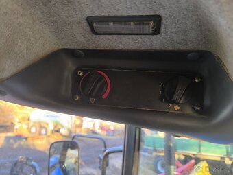 New Holland TD90D - 2