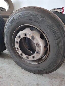 Pneu 315/70-22,5 - 2