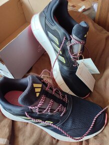 Nové dámské botasky Adidas 41 1/3 - 2