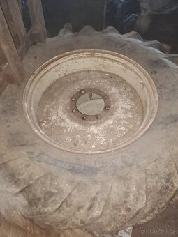 Kola na traktor Zetor Crystal - 2