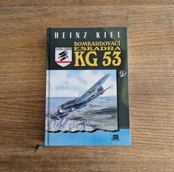 9 knih o vojenském letectví, hlavně z 2. světové války - 2