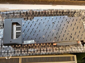 XFX Speedster SWFT 319 AMD Radeon RX 6900 XT 16GB GDDR6 - 2