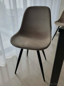 Nová designová židle Capri - 2
