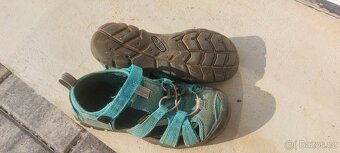 Keen velikost 34 - 2