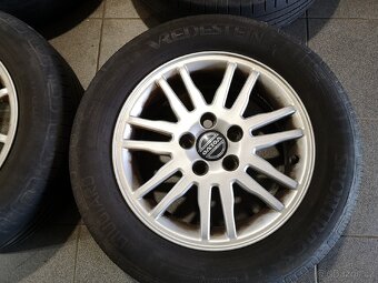 Volvo, Ford alu 15 + letní 195/65/15. - 2