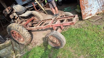 Malotraktor domácí výroby - 2