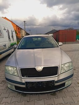 Škoda Octavia 2.0tdi NÁHRADNÍ DILY - 2