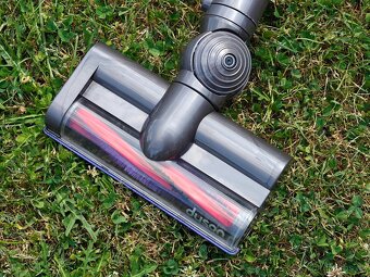 Aku vysavač Dyson - 2