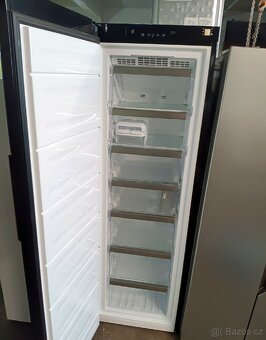 Šuplíkovy Mrazák whirpool A++ No Frost - 2