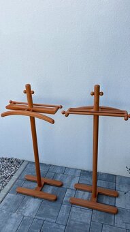 Němý sluha (věšák) - 2