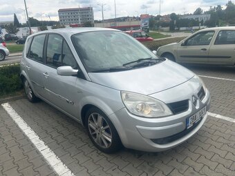 Renault Megane scenic - 2