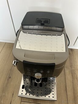 Kávovar Delongi Magnifica smart S - 2