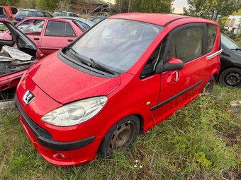 Díly z vozu Peugeot 1007 1.6 16v - 2