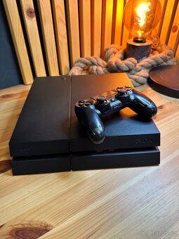 Sony PS4, 500 GB + 1x ovladač - 2