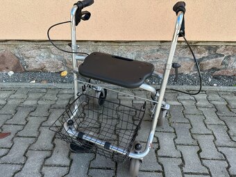 Invalidní chodítko pro seniory a důchodce - skládací - 2