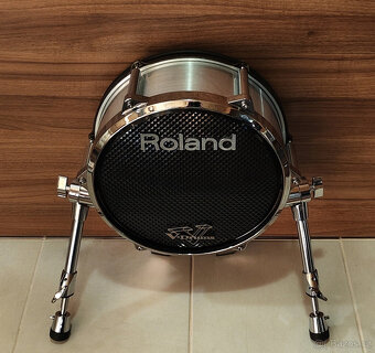 ROLAND KD-140 BC - V-kick + KUFR - 2