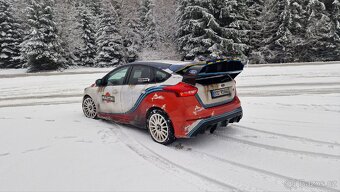 Ford Focus Rs MK 3. 4x4 v úpravě 398 Ps - 2