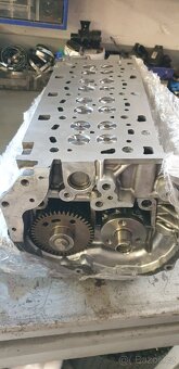 Hlava motoru 2.3 Master III , Movano - 2