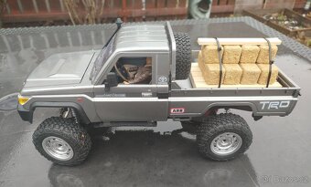 RC auto L.Rover MN 82 - 2