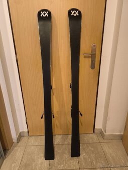 Völkl Flair SC Carbon 19/20 + vázání Vmotion 11 alu GW Lady - 2