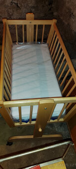 Dřevěná kolébka - 2