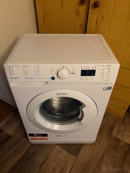 Plně funkční pračka Indesit - 2