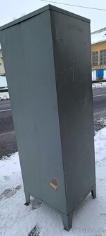 Plechová skříňka - 2