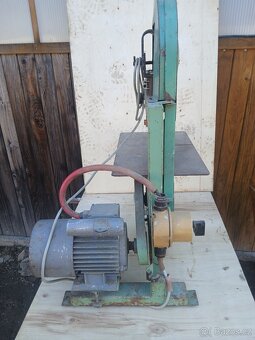 Pásová pila na dřevo - 2